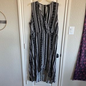 BRAND NEW black and white high low dress